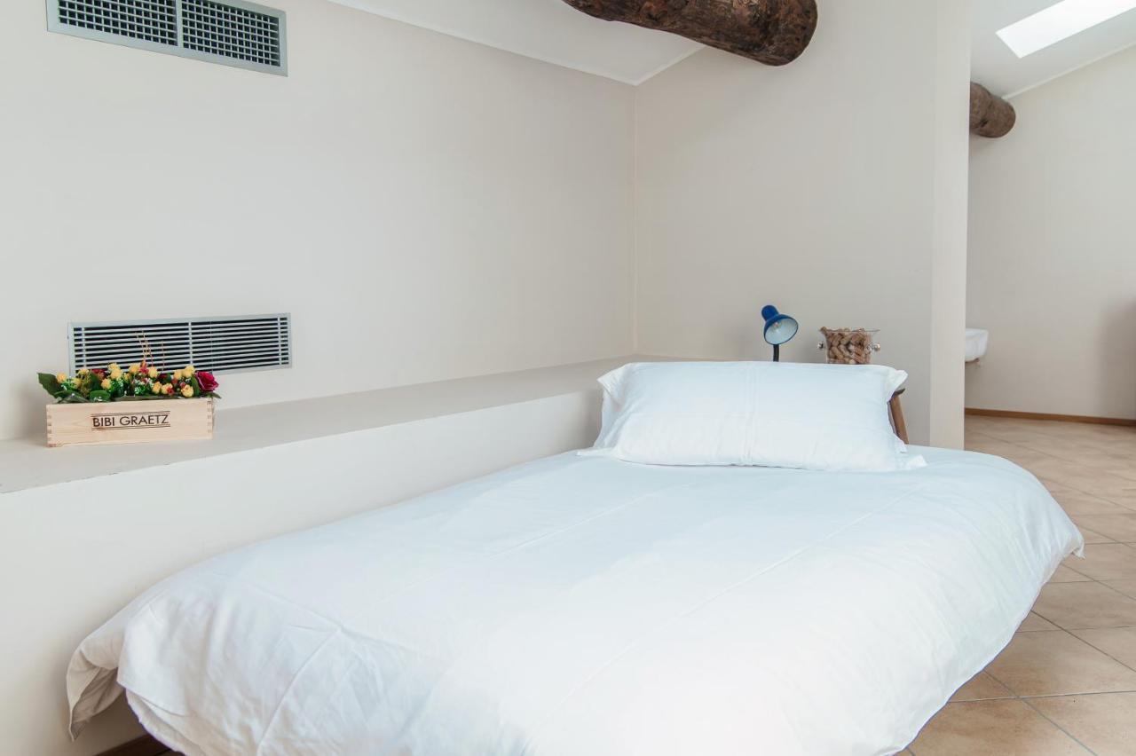 Grape Attic 72 - The House Of Travelers Como Exterior foto
